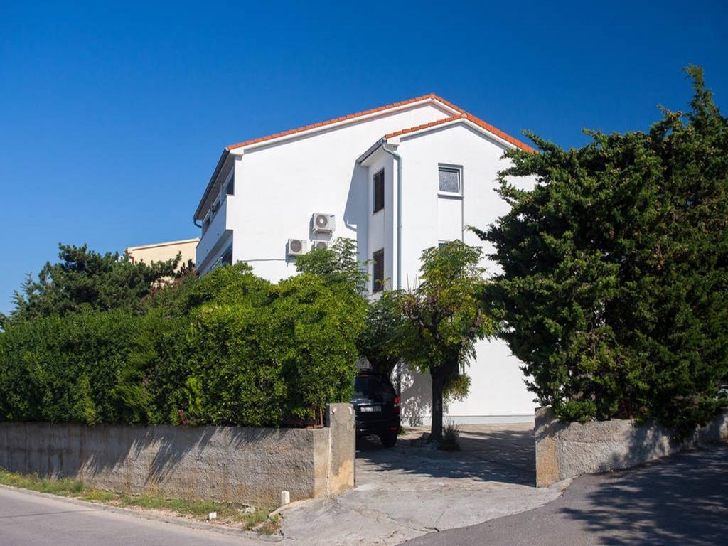 Guest House Mazuth Banjol Екстер'єр фото